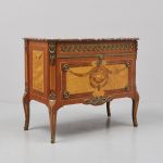 1135 4486 CHEST OF DRAWERS